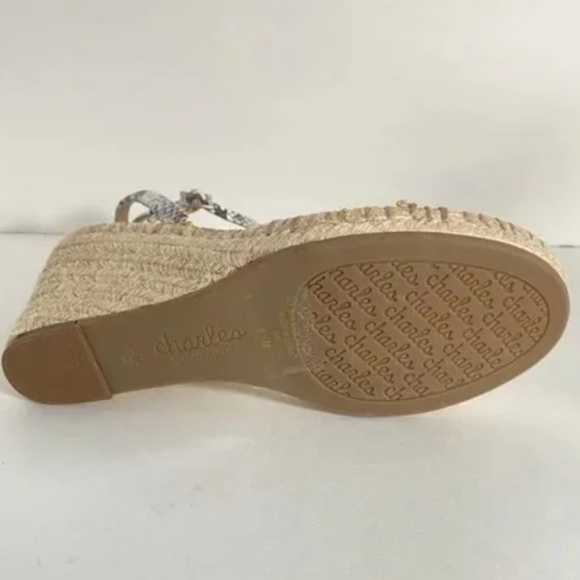 Charles by Charles David Platform Wedge Snake Sandals White Black Size 9.5 - Picture 8 of 8